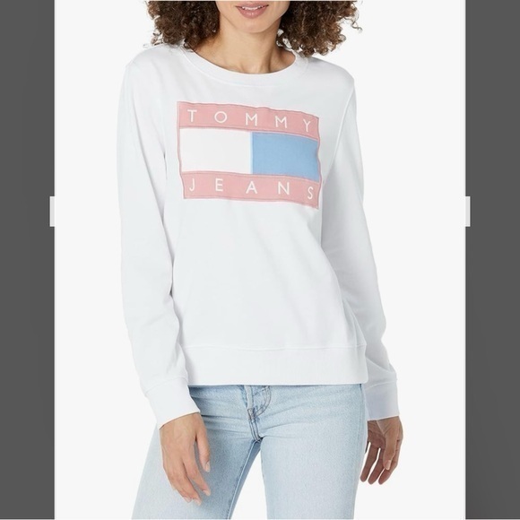 Tommy Hilfiger Tops - Tommy Hilfiger Women's Classic Crewneck Sweatshirt